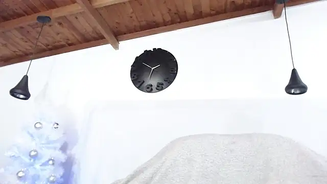 Snapshot of BIGZEHUZ chatting on January 7, 2025, 10:11 am BIGZEHUZ online show from January 7, 2025, 10:11 am