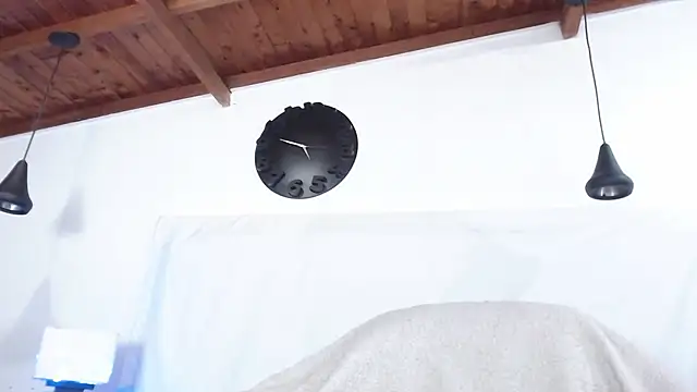 Snapshot of BIGZEHUZ chatting on February 6, 2025, 6:18 am BIGZEHUZ online show from February 6, 2025, 6:18 am