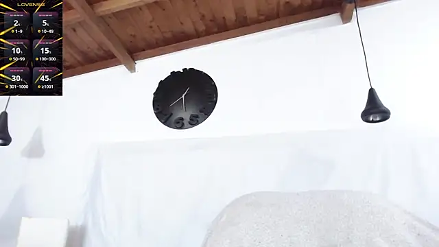 Snapshot of BIGZEHUZ chatting on February 18, 2025, 7:43 am BIGZEHUZ online show from February 18, 2025, 7:43 am