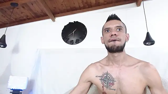 Snapshot of BIGZEHUZ chatting on February 21, 2025, 9:45 am BIGZEHUZ online show from February 21, 2025, 9:45 am