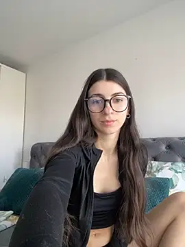 Snapshot of Wildberry_ chatting on April 30, 2026, 7:47 am Wildberry online show from April 30, 2026, 7:47 am