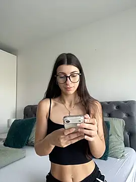 Snapshot of Wildberry_ chatting on May 3, 2026, 7:14 am Wildberry online show from May 3, 2026, 7:14 am