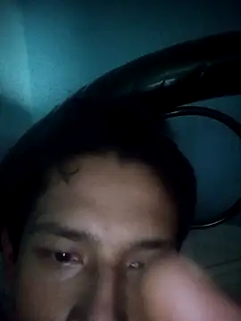 Snapshot of Leonul chatting on October 12, 2025, 11:59 pm Leonul online show from October 12, 2025, 11:59 pm