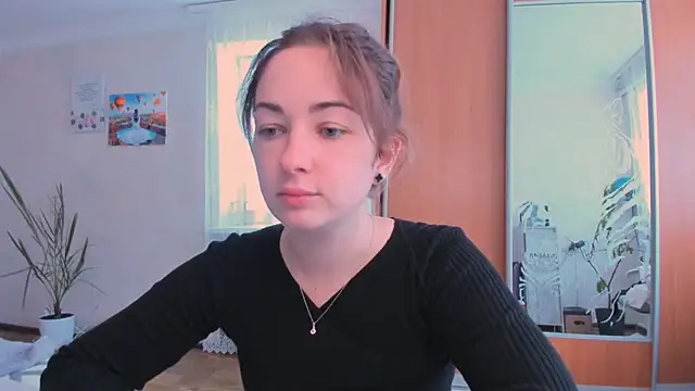 Snapshot of cClandesTina chatting on September 18, 2025, 11:01 am cClandesTina online show from September 18, 2025, 11:01 am