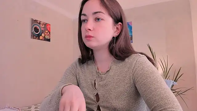 Snapshot of cClandesTina chatting on September 19, 2025, 2:40 pm cClandesTina online show from September 19, 2025, 2:40 pm