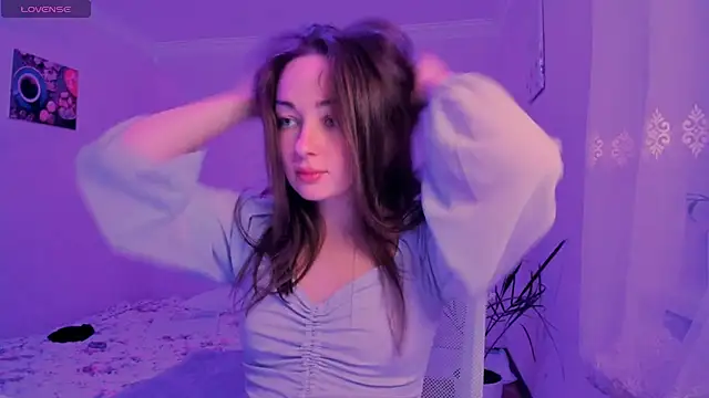 Snapshot of cClandesTina chatting on September 29, 2025, 6:46 pm cClandesTina online show from September 29, 2025, 6:46 pm