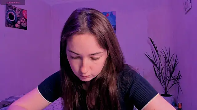 Snapshot of cClandesTina chatting on October 11, 2025, 3:43 pm cClandesTina online show from October 11, 2025, 3:43 pm