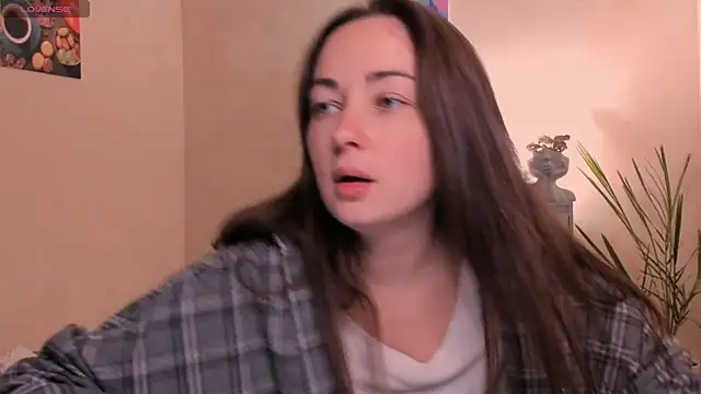 Snapshot of cClandesTina chatting on October 25, 2025, 7:41 pm cClandesTina online show from October 25, 2025, 7:41 pm