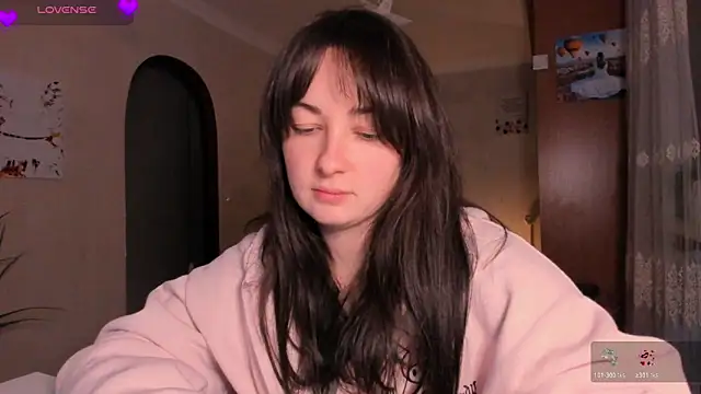 cClandesTina online show from March 17, 2026, 9:40 pm