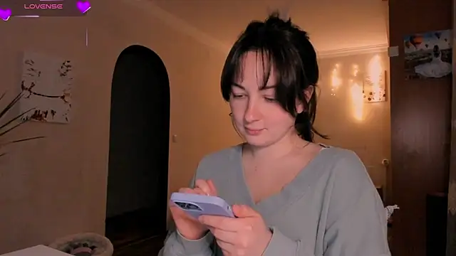 cClandesTina online show from March 29, 2026, 9:26 pm