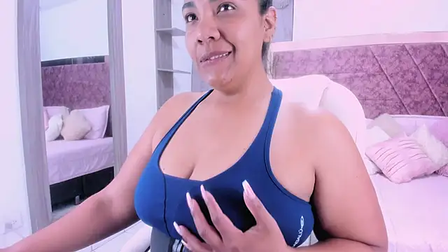  Lakshmi hotx online show from February 12, 2025, 12:01 pm