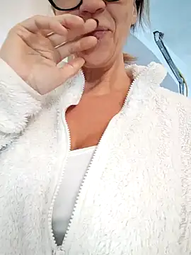 JasmineNoir2 online show from December 26, 2024, 2:37 pm