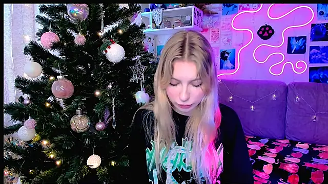 Maria Hunt online show from December 24, 2024, 6:00 am