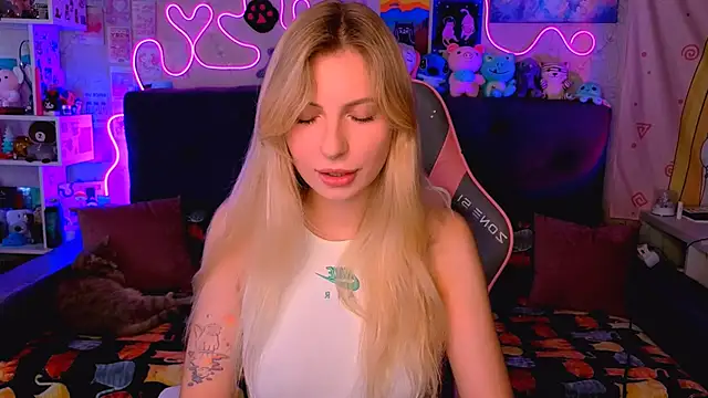 Maria Hunt online show from October 2, 2025, 4:19 am