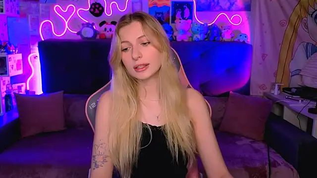 Maria Hunt online show from November 13, 2025, 3:05 am