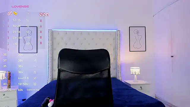 Coco Balenciaga  online show from January 7, 2025, 12:09 pm