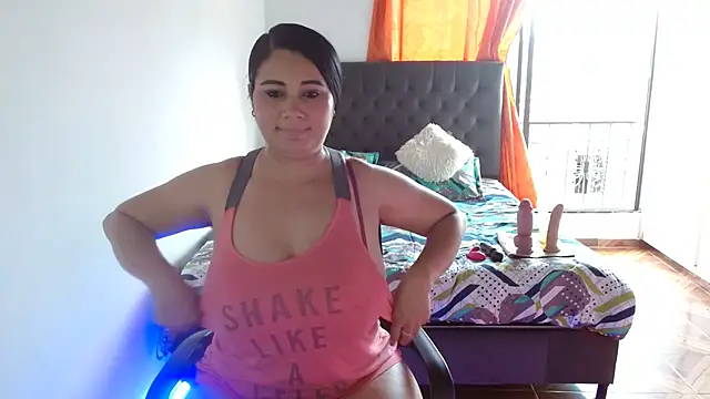 Kerly Lopez online show from May 21, 2026, 8:38 pm
