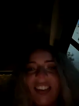 Snapshot of maddisonblush chatting on September 23, 2025, 4:32 pm maddisonblush online show from September 23, 2025, 4:32 pm