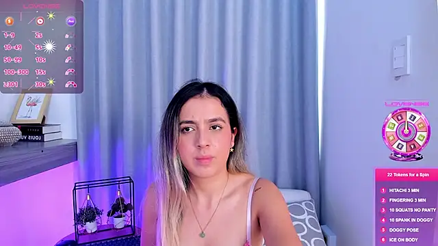 Lucyortiz  online show from December 3, 2024, 5:45 pm