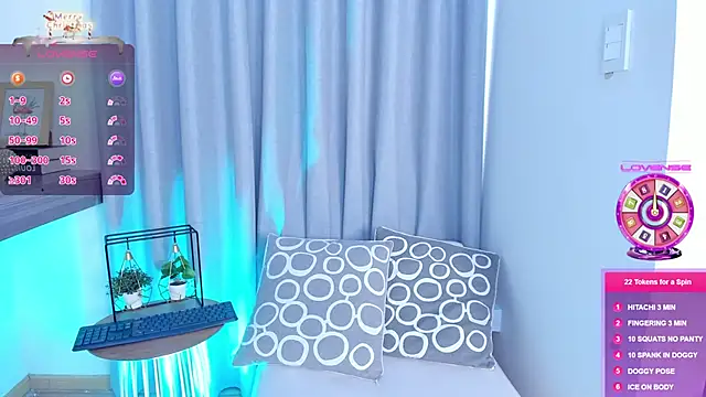 Lucyortiz  online show from December 7, 2024, 12:35 pm