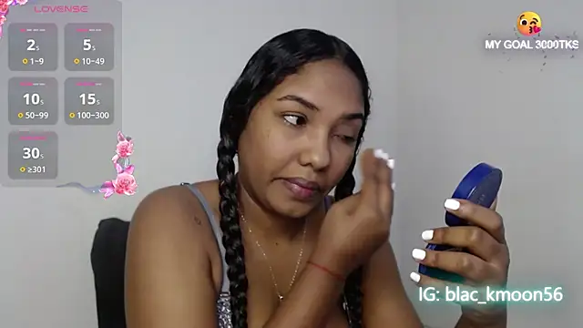 Snapshot of Blackmoon_23 chatting on September 17, 2025, 9:38 pm Blackmoon 23 online show from September 17, 2025, 9:38 pm