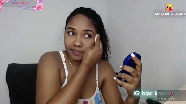 Snapshot of Blackmoon_23 chatting on October 25, 2025, 11:54 pm Blackmoon 23 online show from October 25, 2025, 11:54 pm