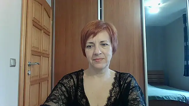 LoraLoraMay online show from April 15, 2026, 12:56 pm