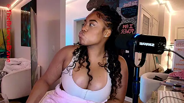 BriannaBrave online show from June 26, 2026, 11:31 pm