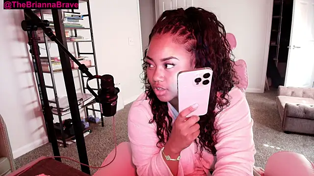 BriannaBrave online show from July 26, 2026, 9:21 pm