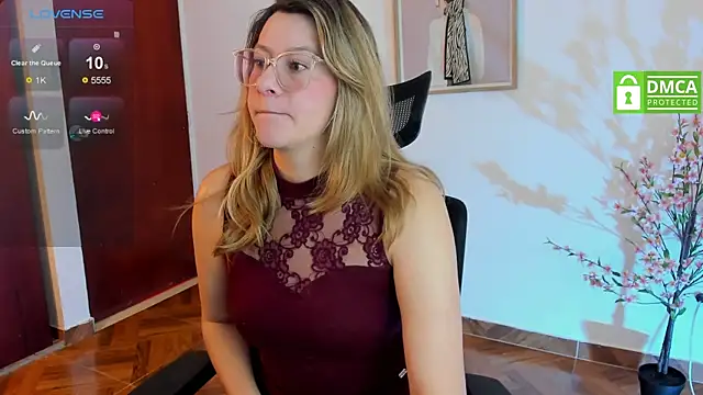 Chanelll Taylorr  online show from January 14, 2025, 12:56 pm