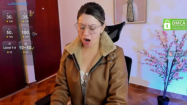 Chanelll Taylorr  online show from January 16, 2025, 12:53 pm