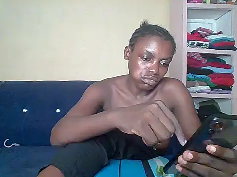 awino001 online show from May 14, 2026, 4:58 pm