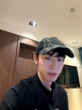 Snapshot of 1a1a1alll chatting on October 15, 2025, 3:56 pm 1a1a1alll online show from October 15, 2025, 3:56 pm