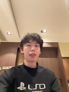 Snapshot of 1a1a1alll chatting on October 21, 2025, 2:40 pm 1a1a1alll online show from October 21, 2025, 2:40 pm