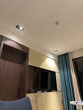 1a1a1alll online show from April 27, 2026, 2:37 pm