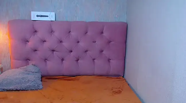 CurvyJulieth online show from January 11, 2025, 11:24 pm