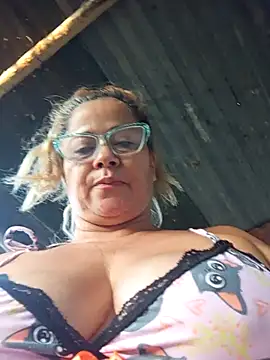 Snapshot of natally_ross21 chatting on September 22, 2025, 11:23 am natally ross21 online show from September 22, 2025, 11:23 am