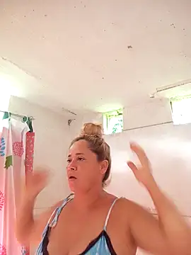 Snapshot of natally_ross21 chatting on October 18, 2025, 11:44 am natally ross21 online show from October 18, 2025, 11:44 am