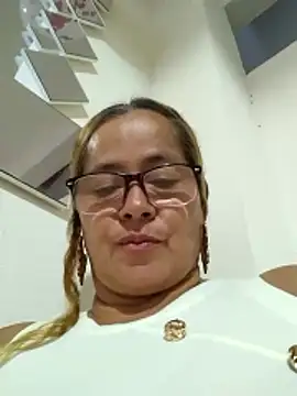natally ross21 online show from June 18, 2026, 10:58 pm