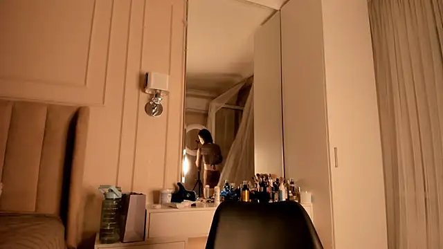 melissa yamazaki online show from October 31, 2025, 4:57 am