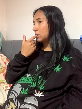 Snapshot of luna_asss chatting on October 14, 2025, 2:18 pm luna asss online show from October 14, 2025, 2:18 pm