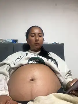 Snapshot of luna_asss chatting on October 29, 2025, 3:47 pm luna asss online show from October 29, 2025, 3:47 pm