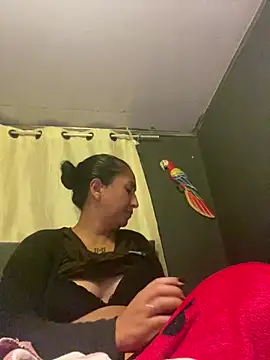 luna asss online show from April 28, 2026, 2:27 am