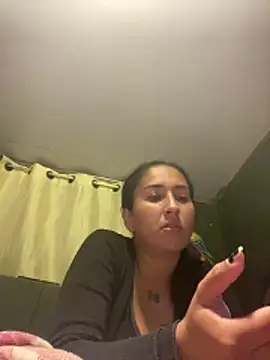 luna asss online show from May 8, 2026, 3:34 am