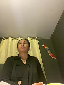 luna asss online show from June 16, 2026, 3:42 am