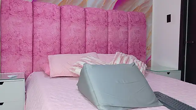 kendal rossi online show from March 24, 2026, 11:59 am