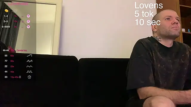 Snapshot of Sexy_Sweets chatting on October 10, 2025, 6:29 pm Sexy Sweets online show from October 10, 2025, 6:29 pm