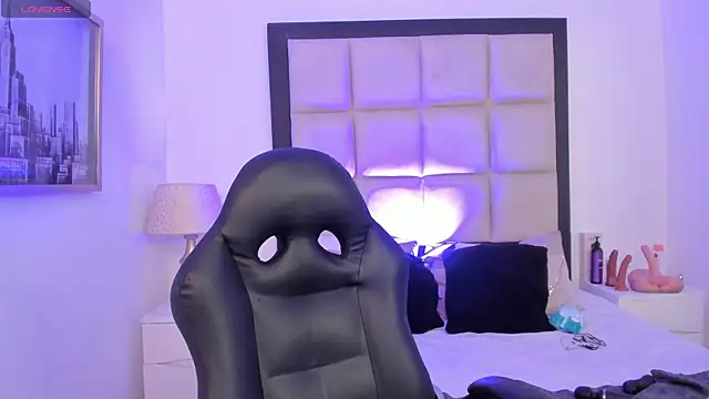 Naomi-Haruno online show from March 29, 2026, 7:47 pm