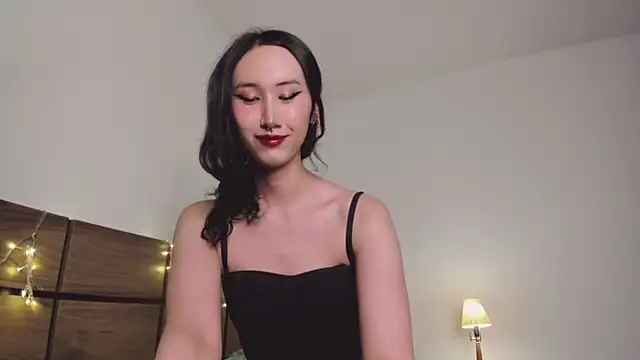 Snapshot of asian_kiya chatting on December 26, 2024, 10:41 pm asian kiya online show from December 26, 2024, 10:41 pm