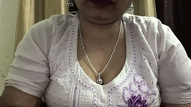 Gulaboo bhabi online show from February 15, 2025, 3:39 pm